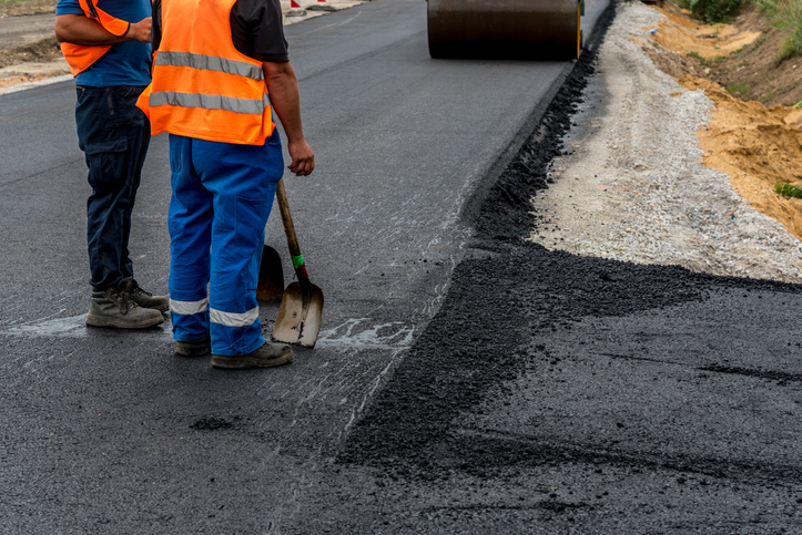 What Are 6 Unexpected Problems a Nashville Paving Contractor Can Help You Avoid?
