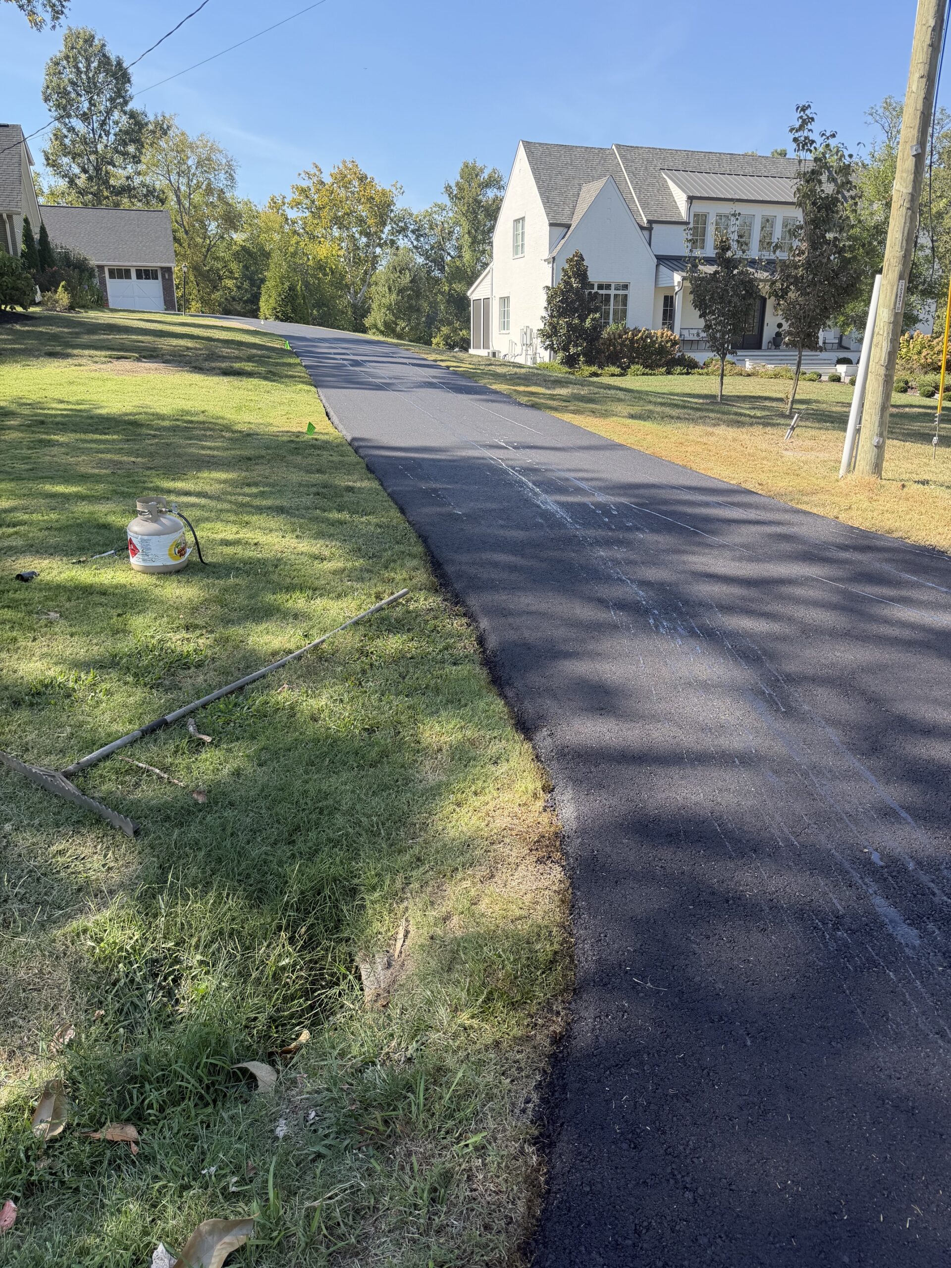 Pothole Repairs and Asphalt Driveway Resurfacing in Brentwood, TN